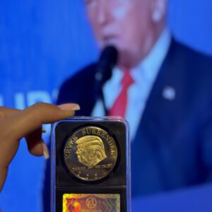 Trump 2024 Coin Never Surrender Make America Great Again In God We Trust In Display Case