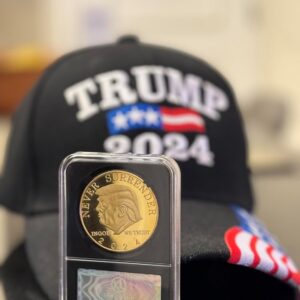 Trump 2024 Trump Coin Never Surrender In Plastic Protective Collector's Case